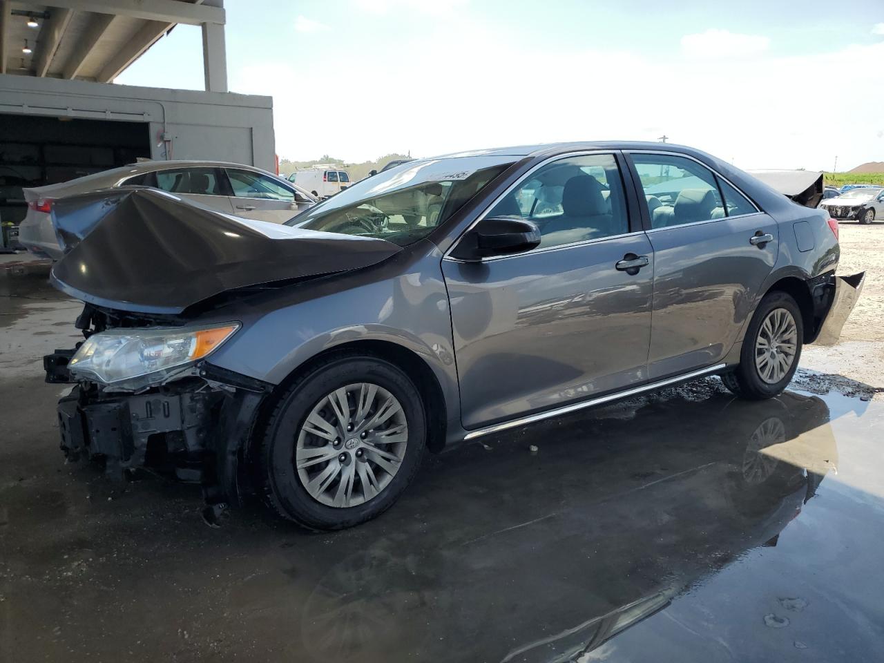 TOYOTA CAMRY L
