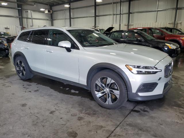 Vin: yv4102wk3l1037371, lot: 54586775, volvo v60 t5 momentum 20204