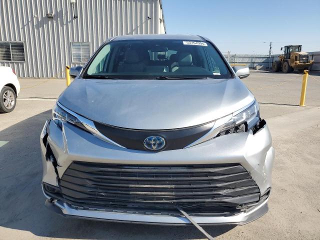 2021 TOYOTA SIENNA LE - 5TDKRKEC9MS035667