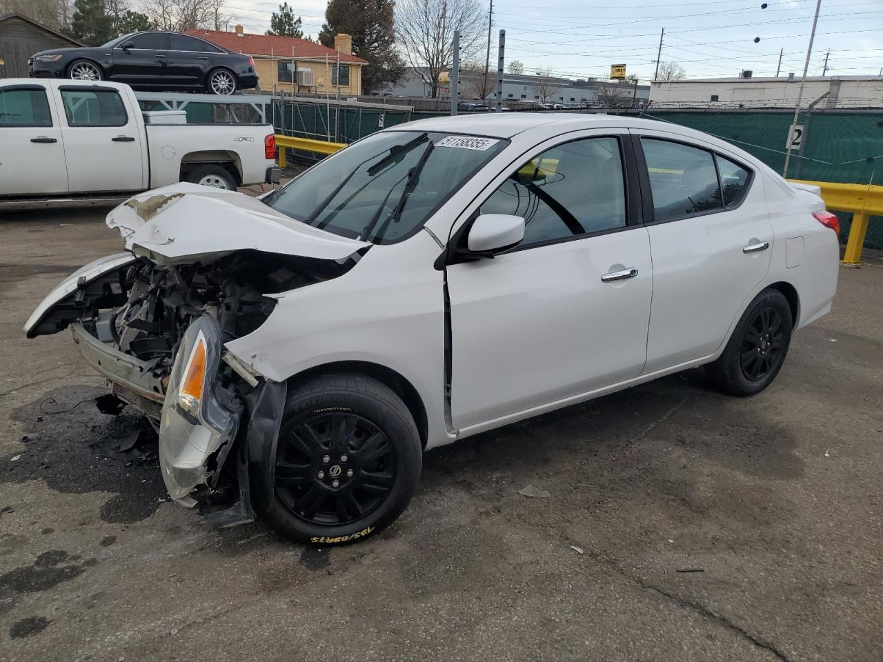 NISSAN VERSA S