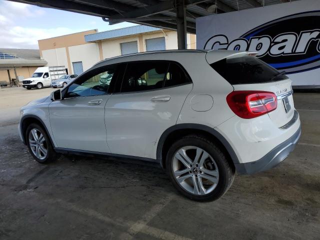 MERCEDES-BENZ GLA 250 4M 2019 white  gas WDCTG4GB7KU002969 photo #3