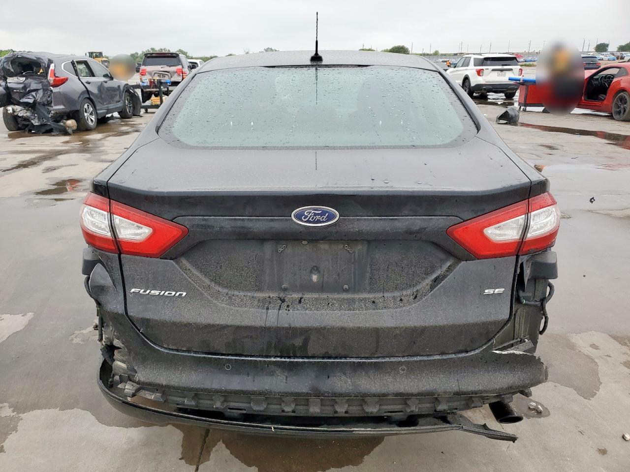 FORD FUSION SE