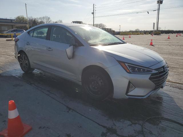 2019 HYUNDAI ELANTRA SE - KMHD84LF1KU840894