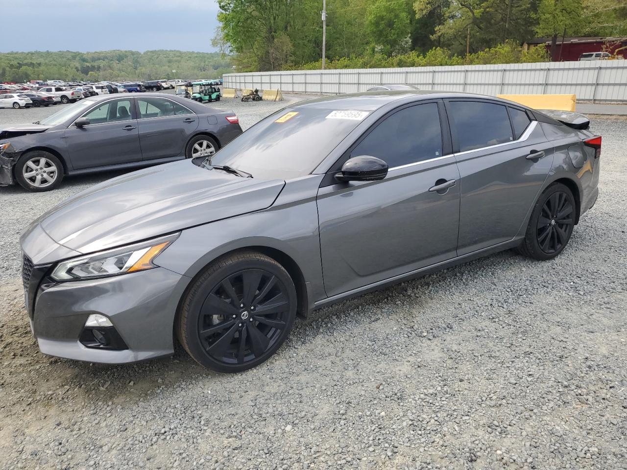 NISSAN ALTIMA SR