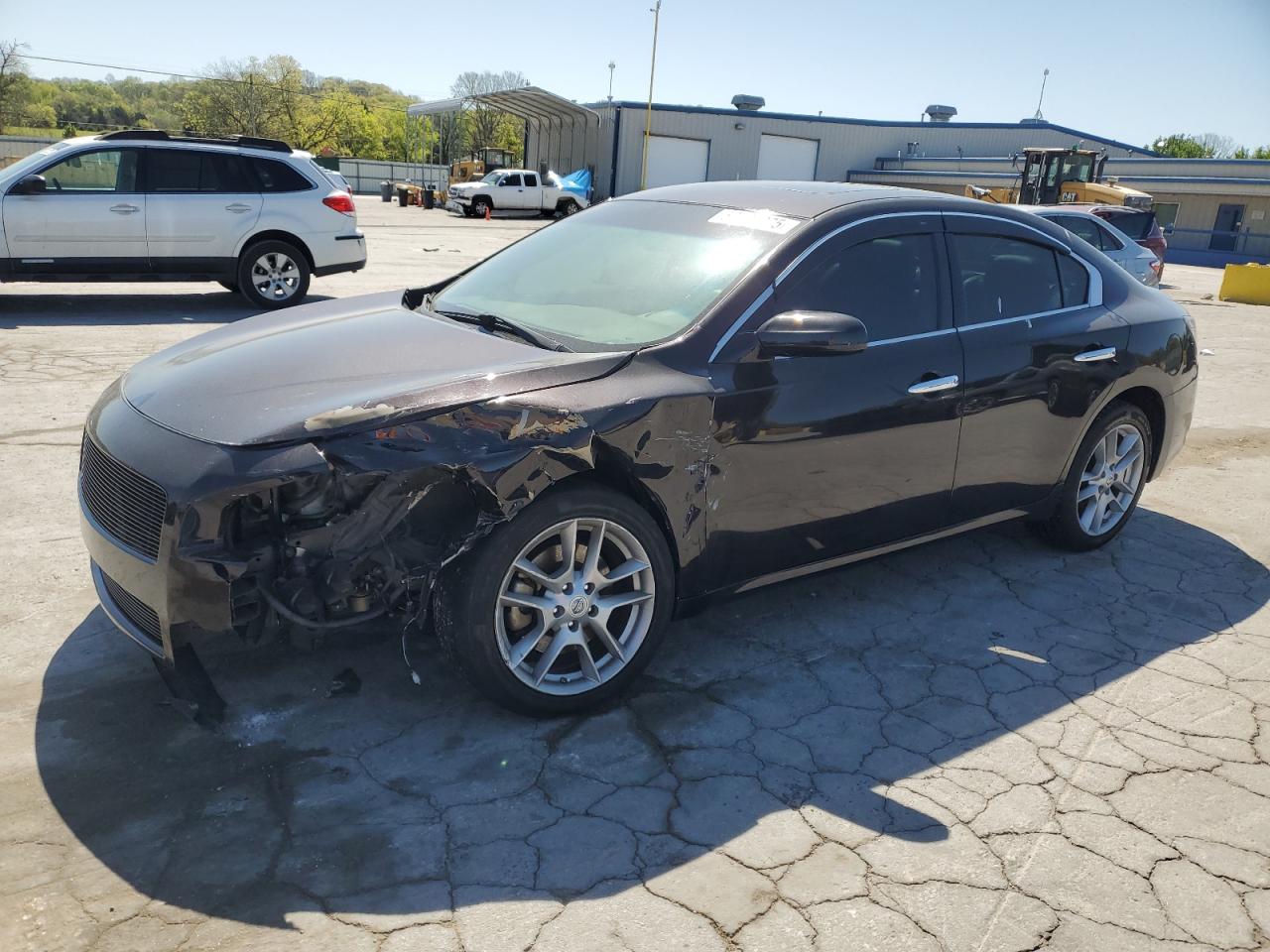 NISSAN MAXIMA S