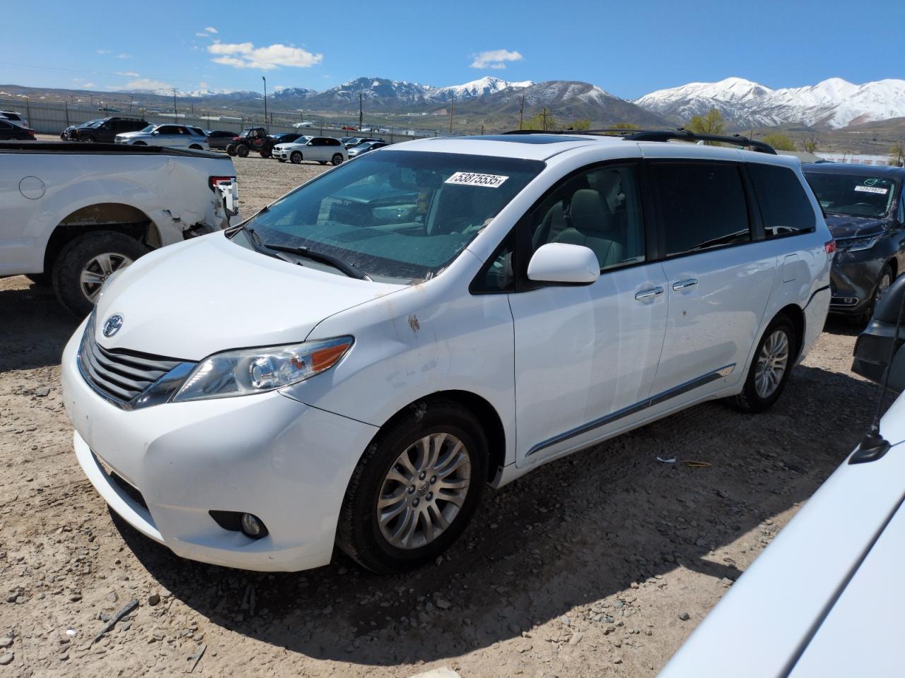 TOYOTA SIENNA XLE