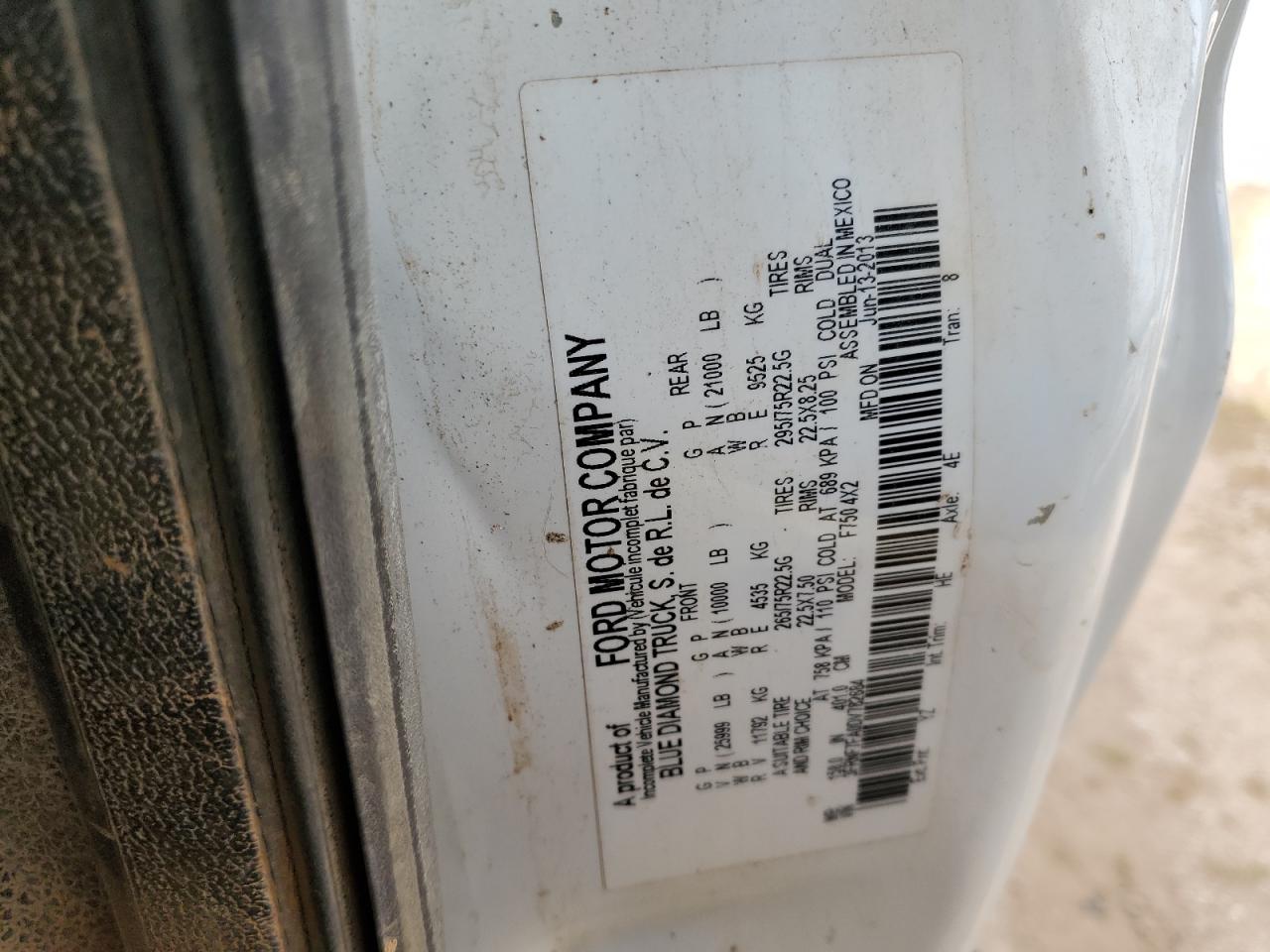 FORD F-750 SUPER DUTY