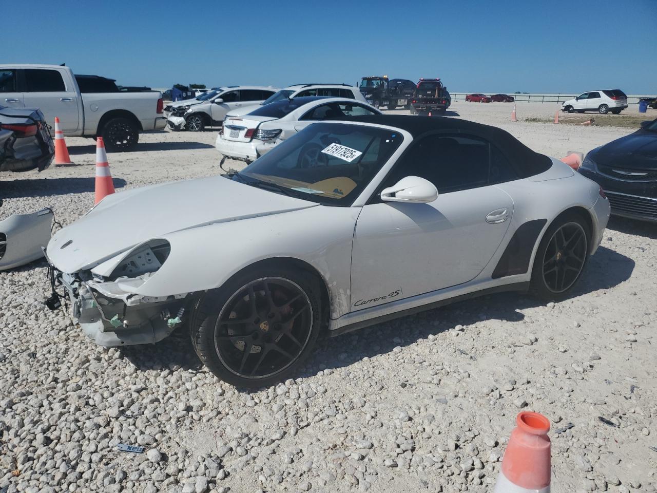 PORSCHE 911 CARRERA S