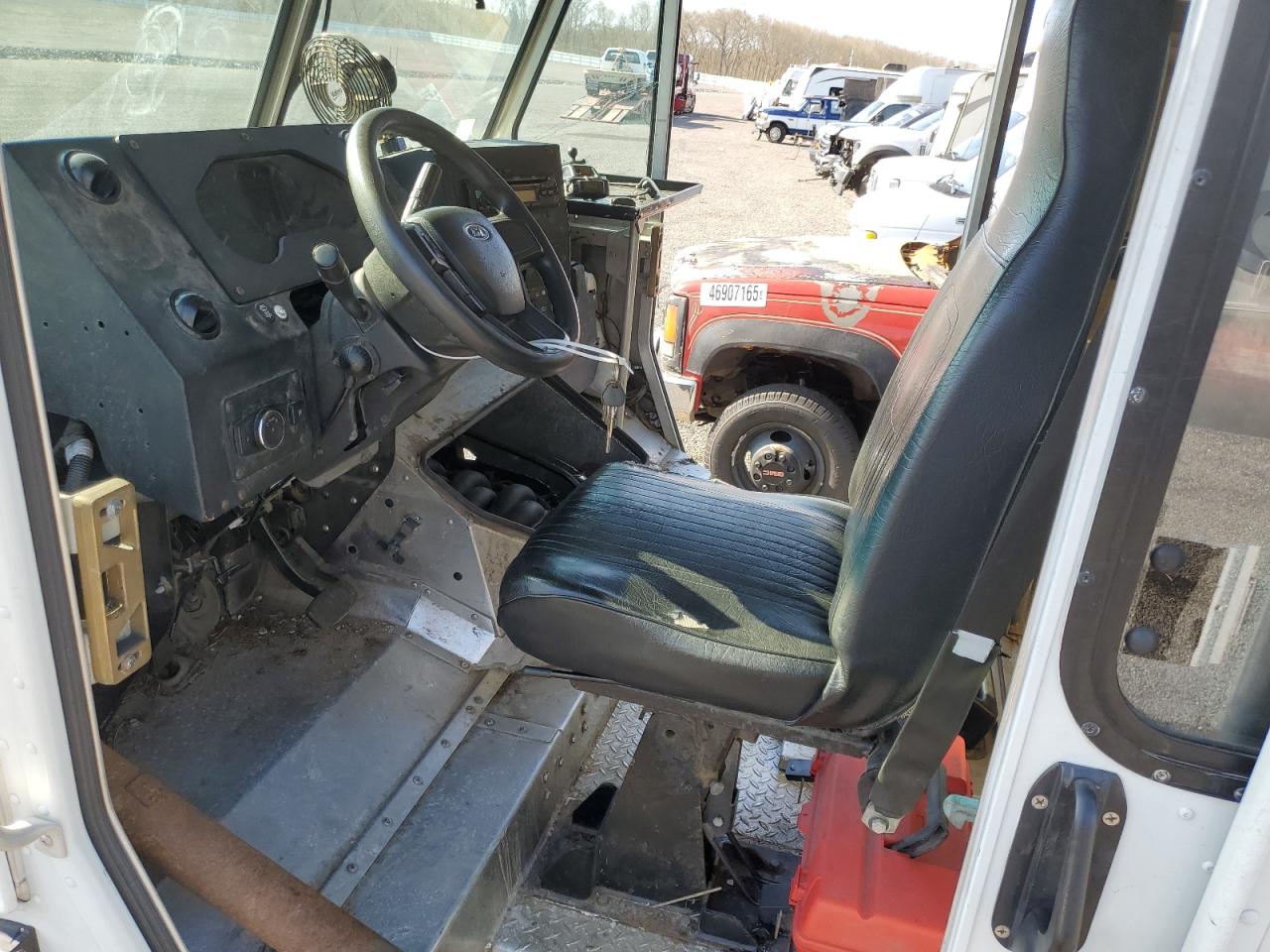 FORD ECONOLINE E450 SUPER DUTY COMMERCIAL STRIPPED CHASSIS