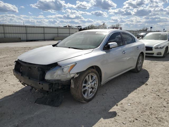 NISSAN MAXIMA S