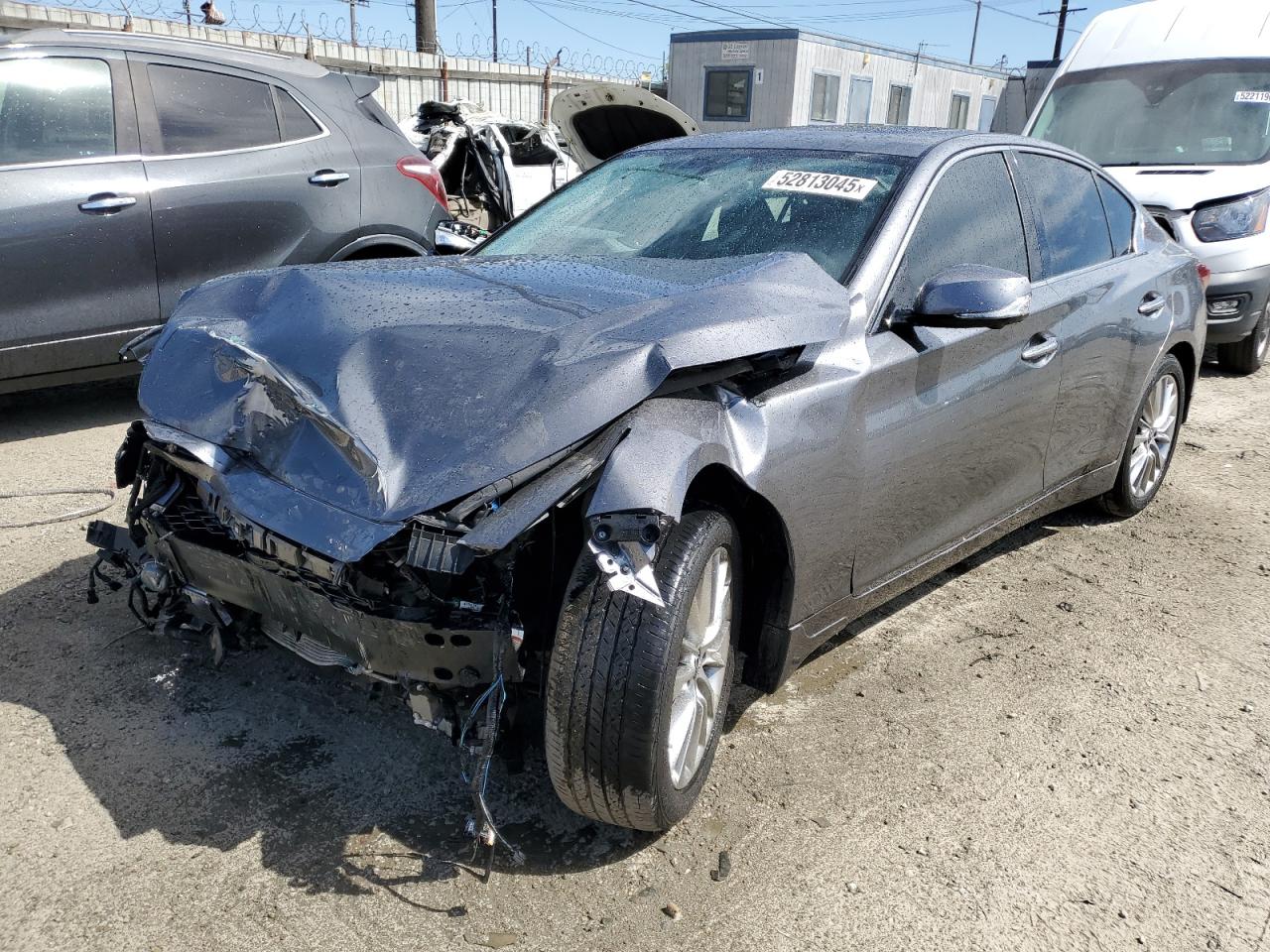 INFINITI Q50 LUXE