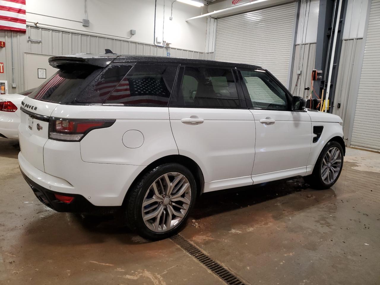 LAND ROVER RANGE ROVER SVR