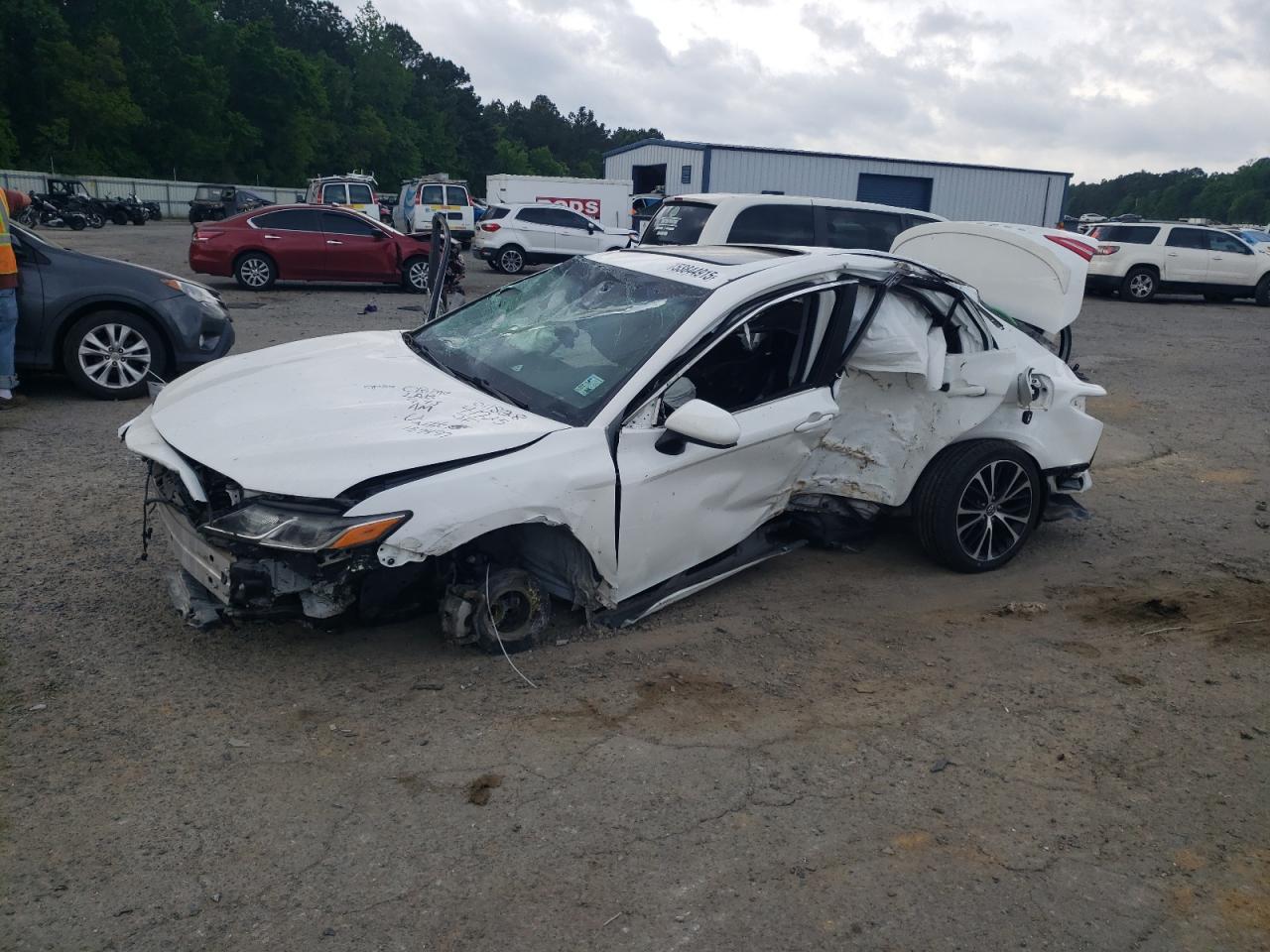 TOYOTA CAMRY L