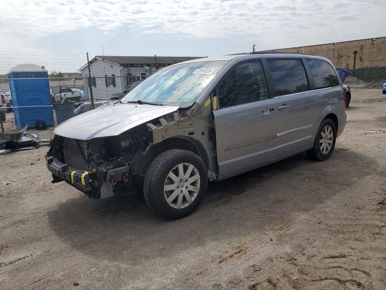 CHRYSLER TOWN & COUNTRY TOURING