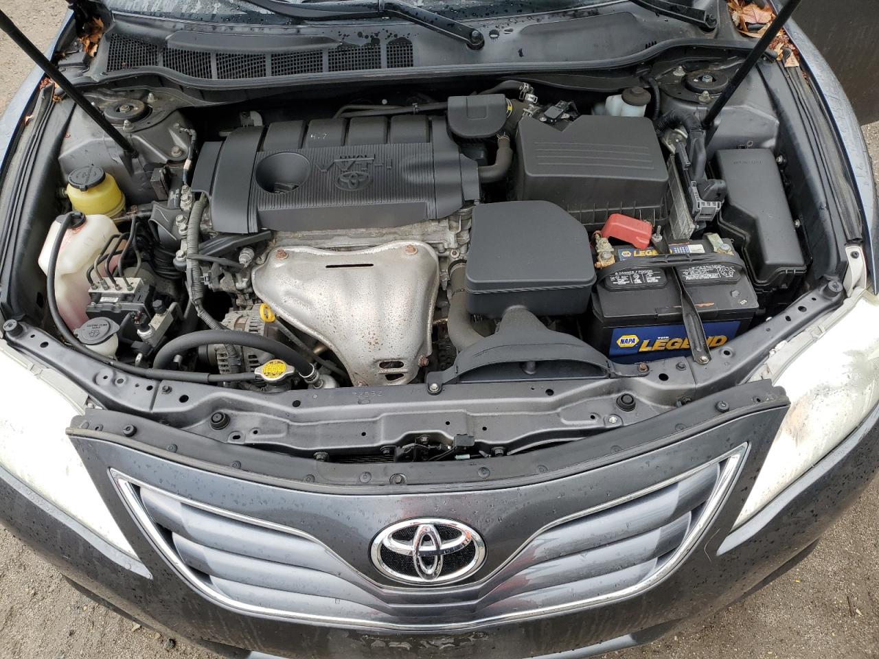 TOYOTA CAMRY BASE