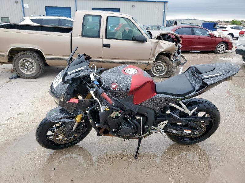 HONDA CBR600 RR 2023 two tone  gas JH2PC40J0PK900473 photo #4