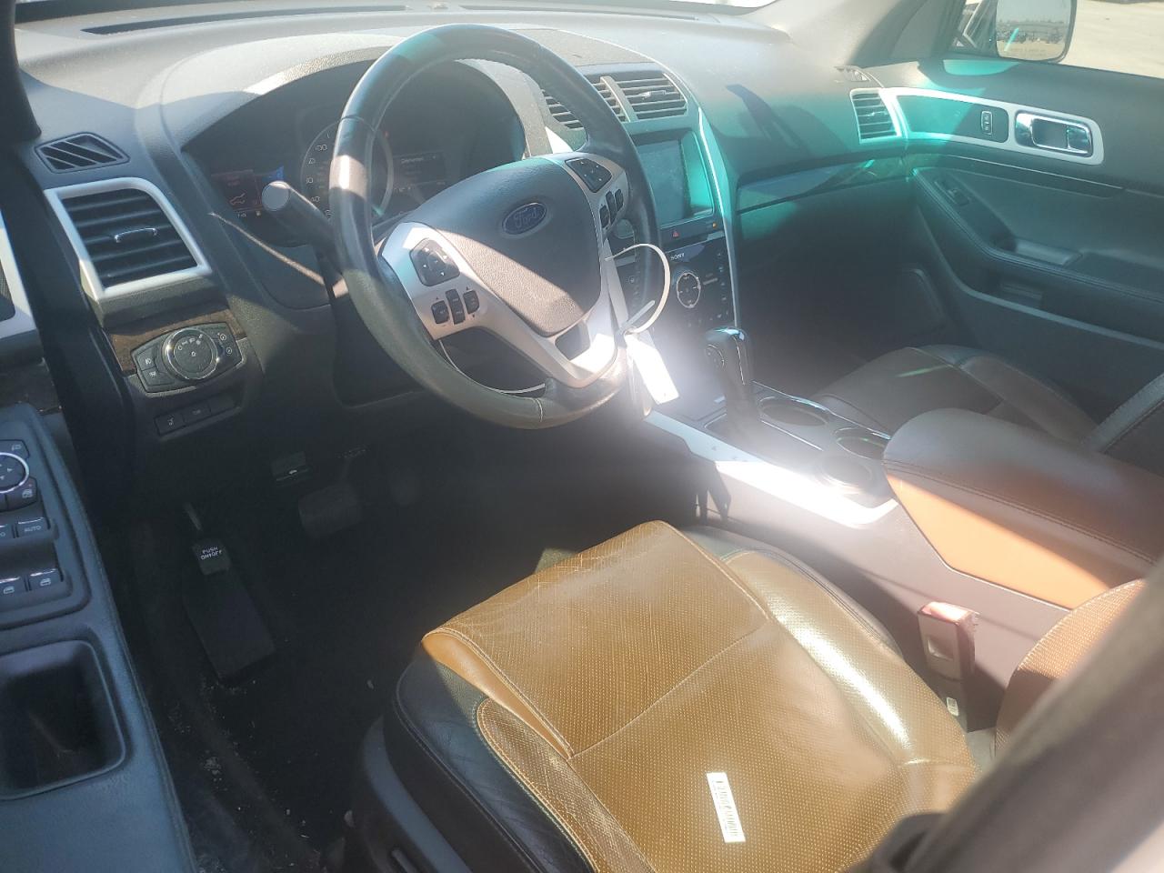 FORD EXPLORER LIMITED