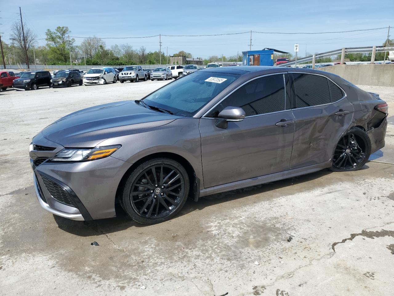 TOYOTA CAMRY XSE