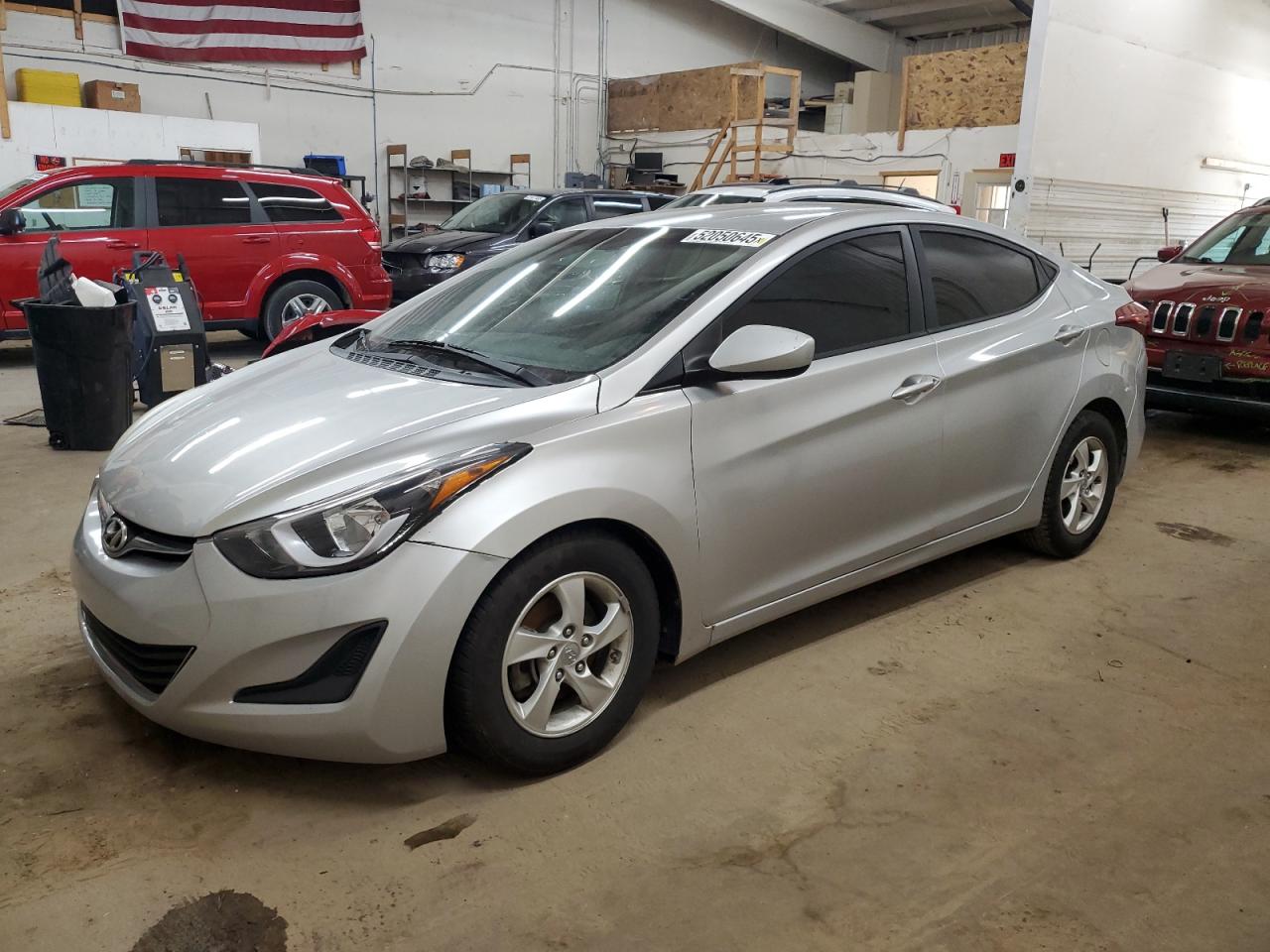 HYUNDAI ELANTRA SE