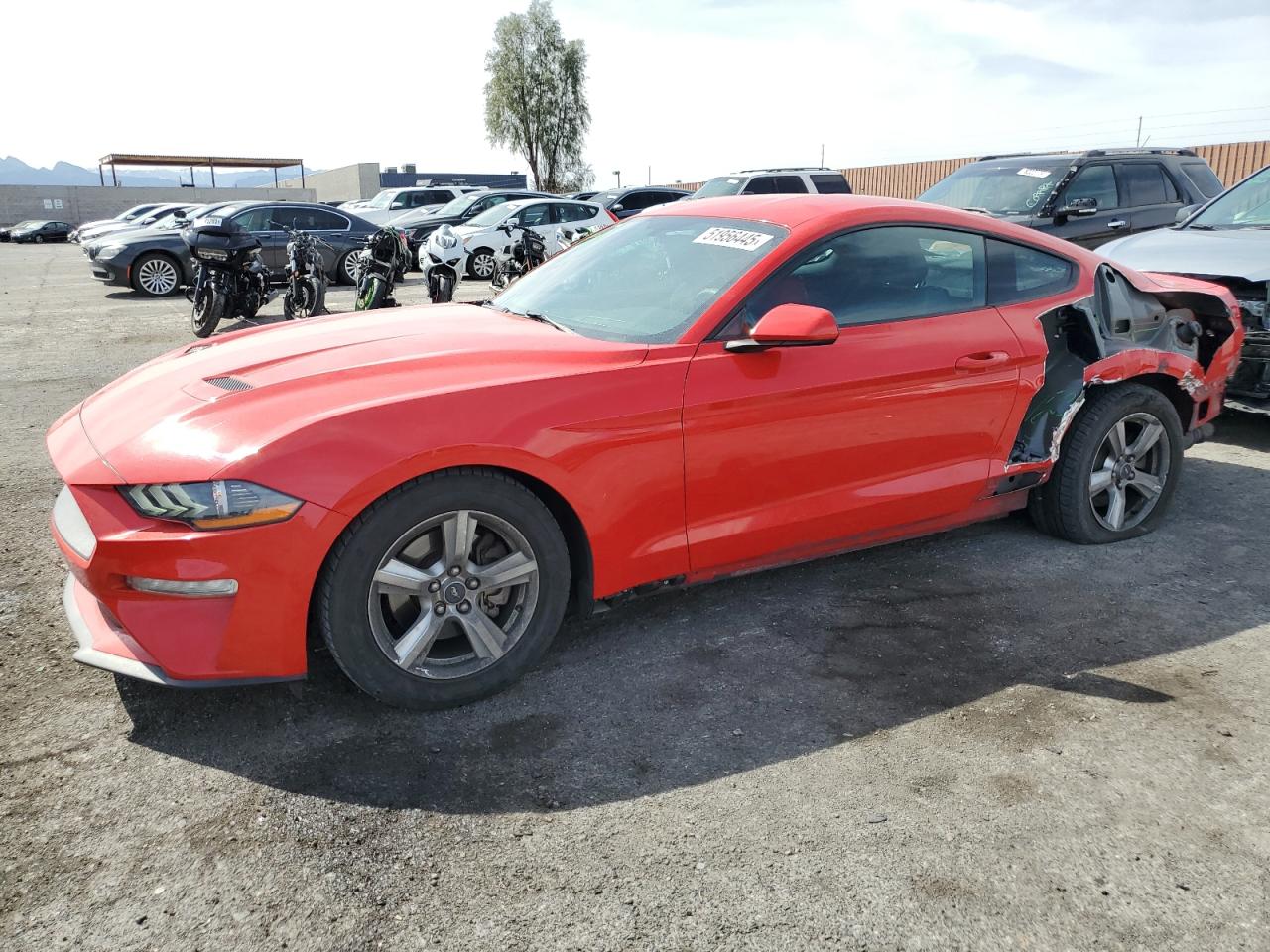 FORD MUSTANG