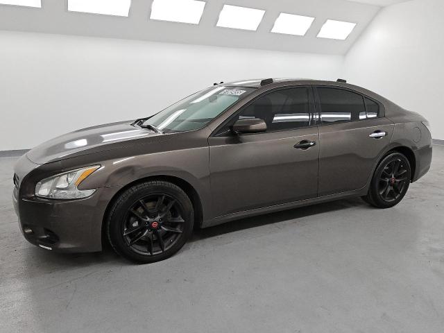 NISSAN MAXIMA S
