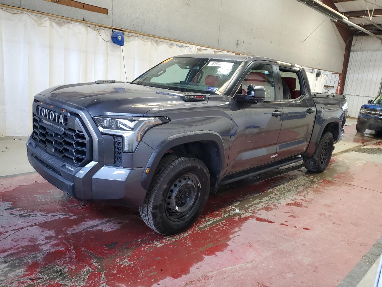 TOYOTA TUNDRA CREWMAX LIMITED