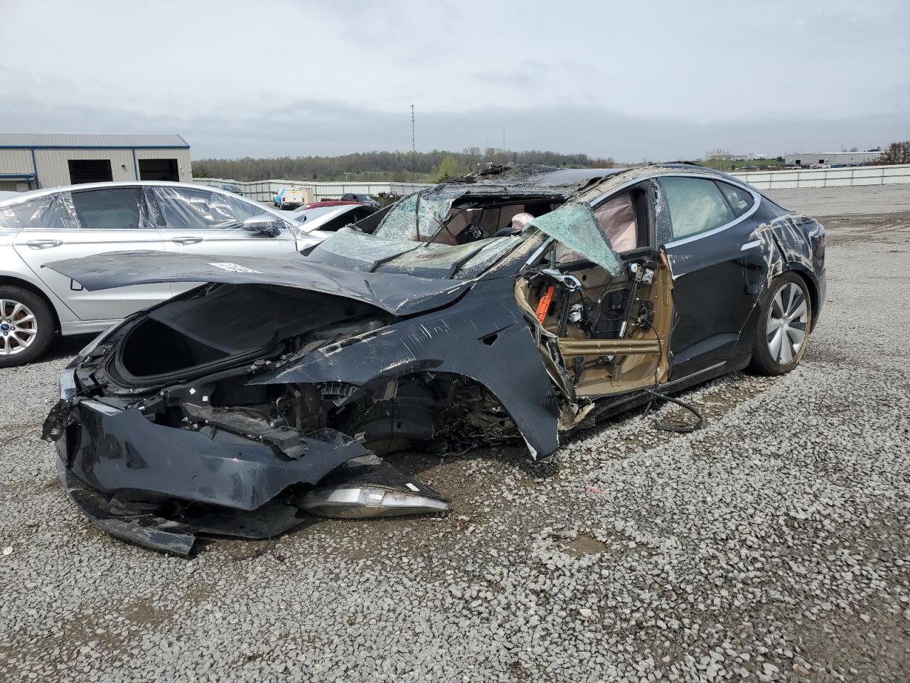 TESLA MODEL S