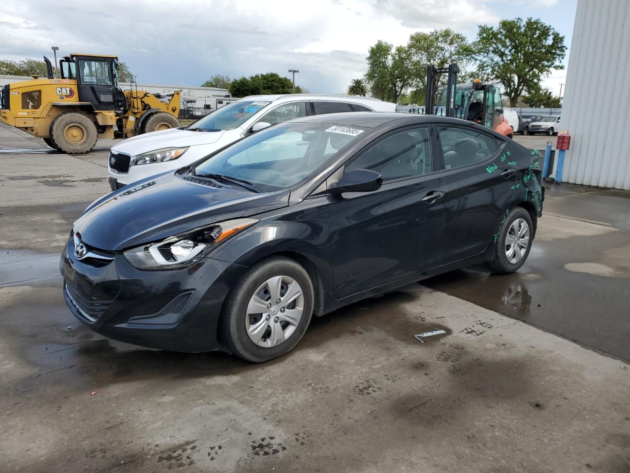 HYUNDAI ELANTRA SE