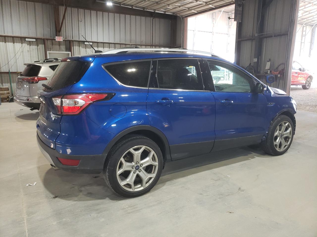 FORD ESCAPE TITANIUM