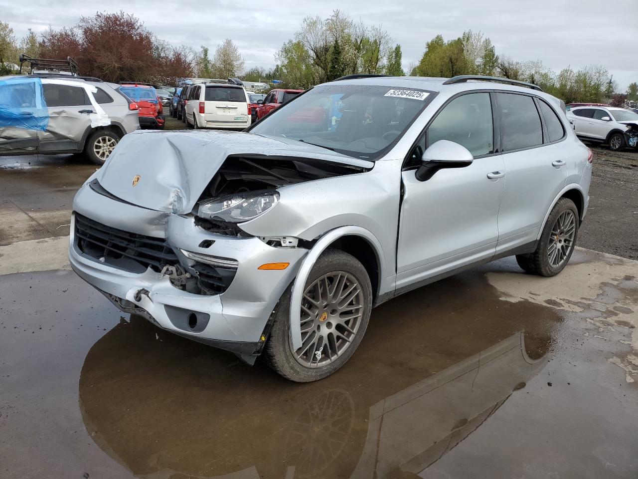  Salvage Porsche Cayenne
