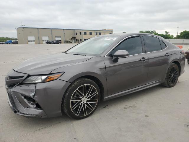 TOYOTA CAMRY XSE