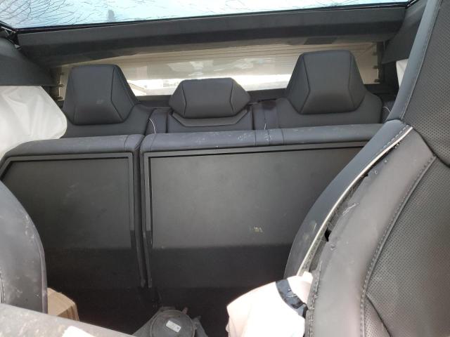 2024 TESLA CYBERTRUCK 7G2CEHED7RA042571