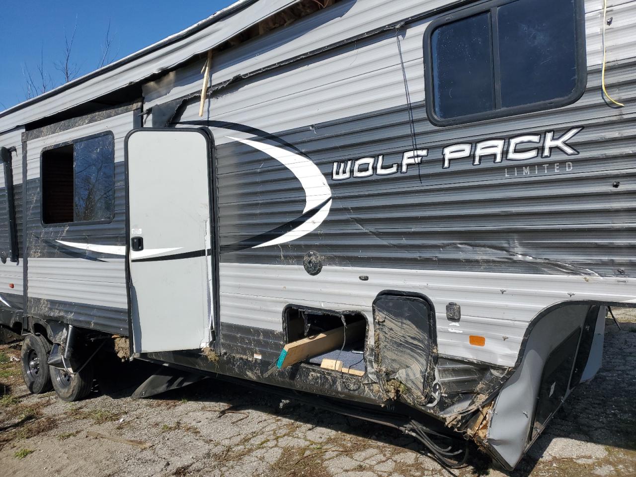 Lot #3220446346 2018 CHEROKEE BY FOREST R ALPHA WOLF