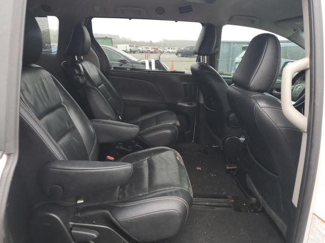 2015 TOYOTA SIENNA SPO - 5TDXK3DCXFS670630