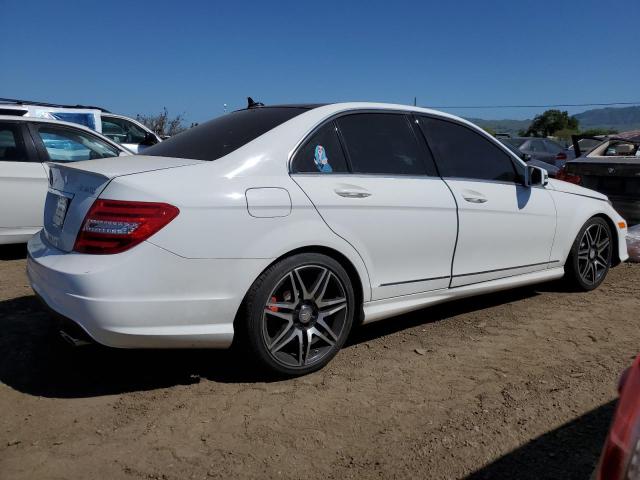 Vin: wddgf8ab8dr257135, lot: 52986075, mercedes-benz c-class 300 4matic 20133