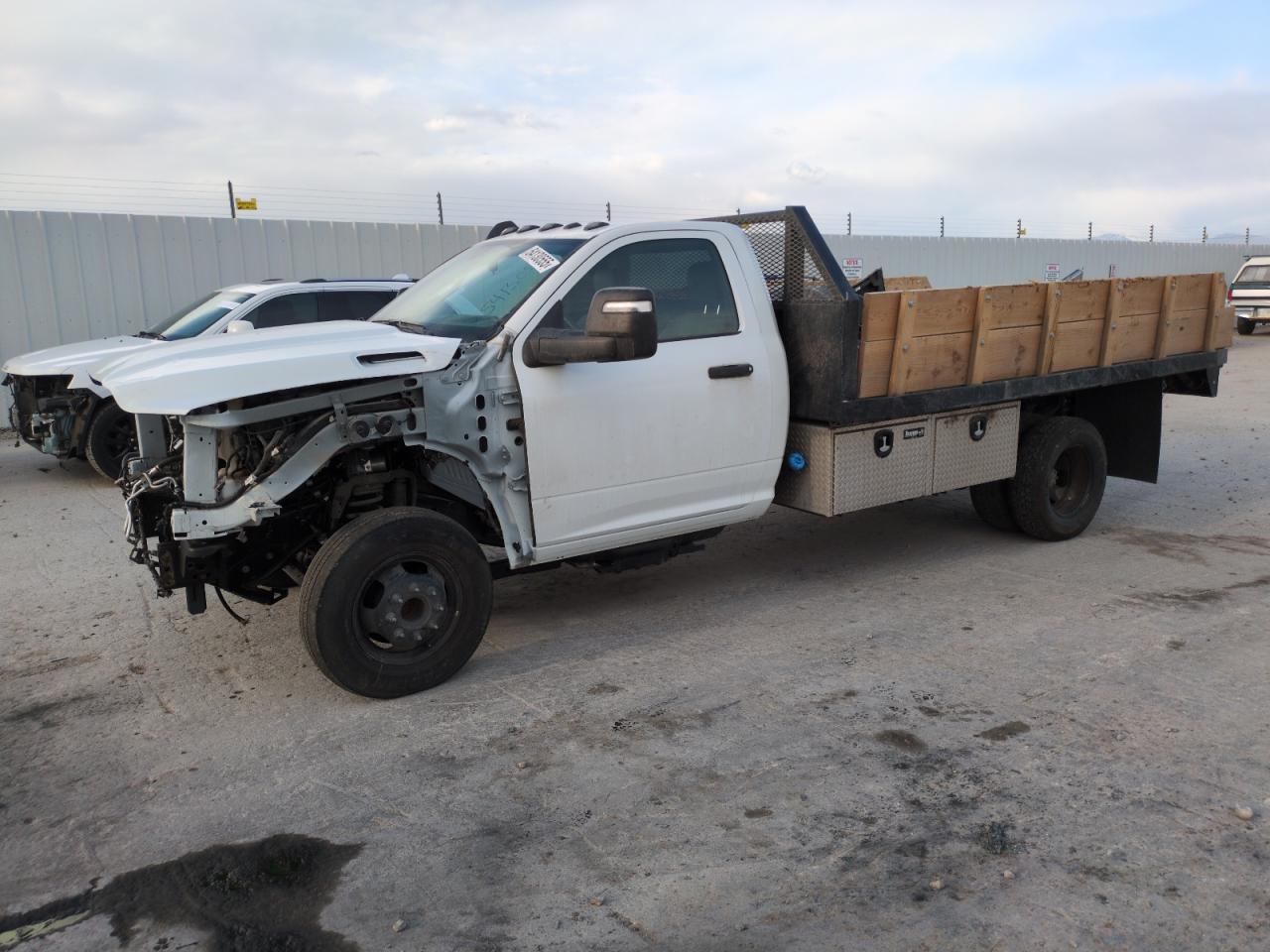  Salvage Dodge 3500