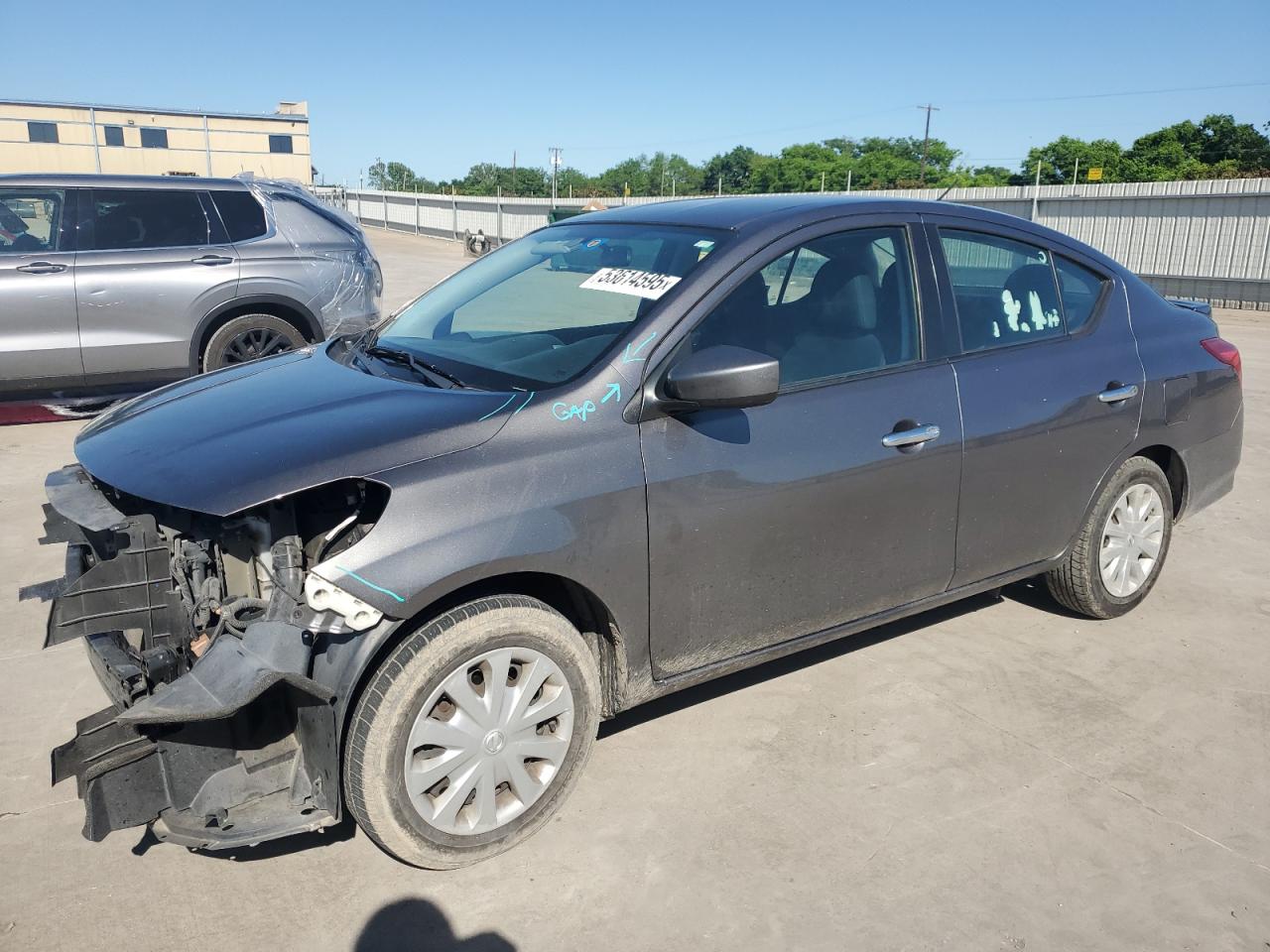 NISSAN VERSA S
