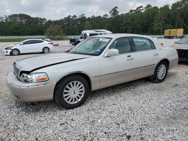 Global Auto Auctions: 2005 LINCOLN TOWN CAR S