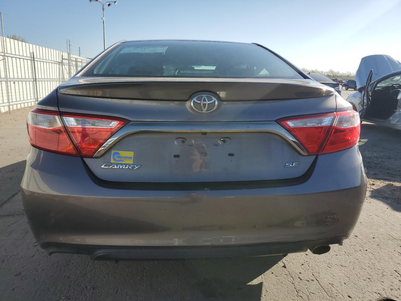 TOYOTA CAMRY LE