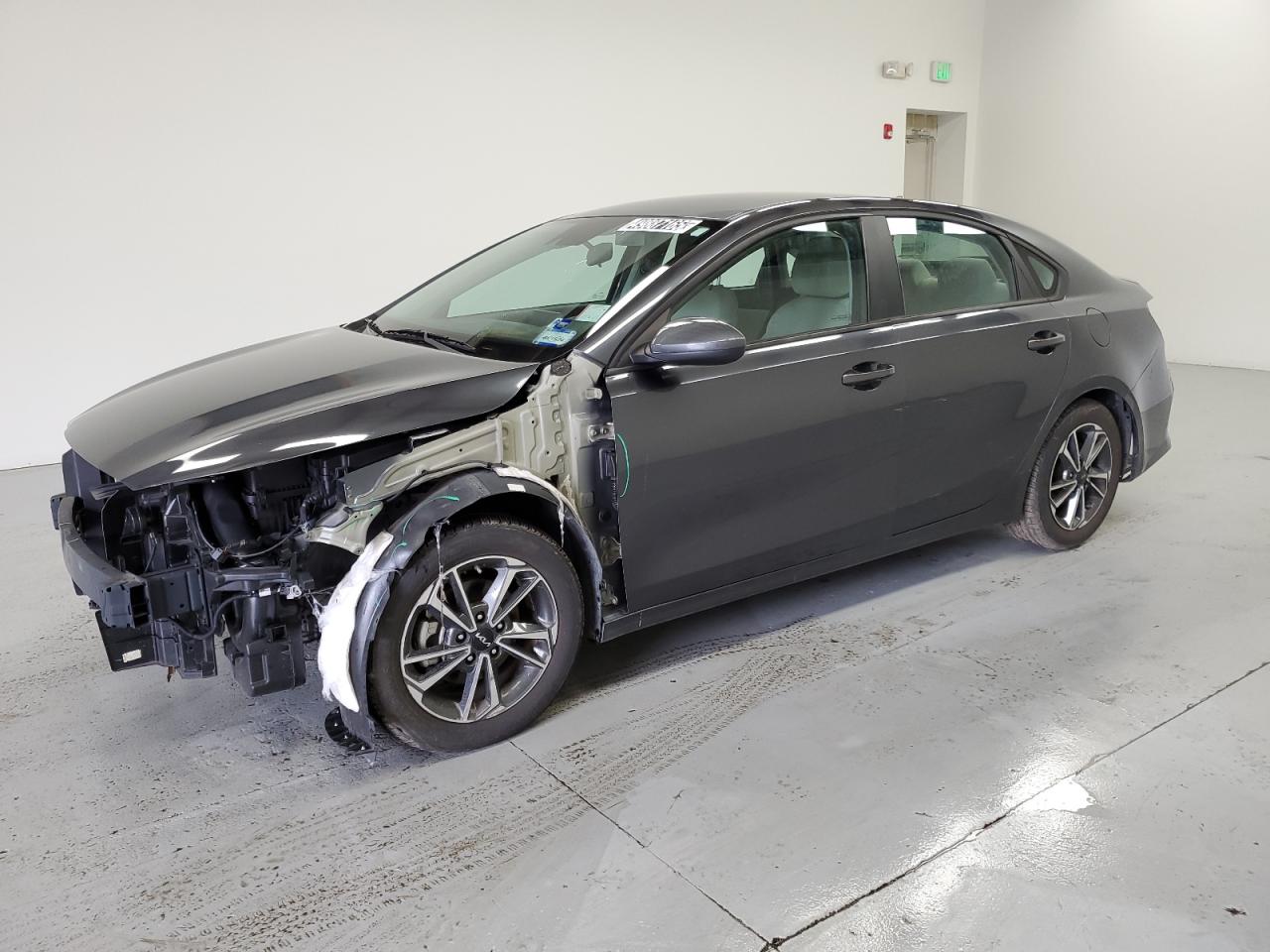 KIA FORTE FE
