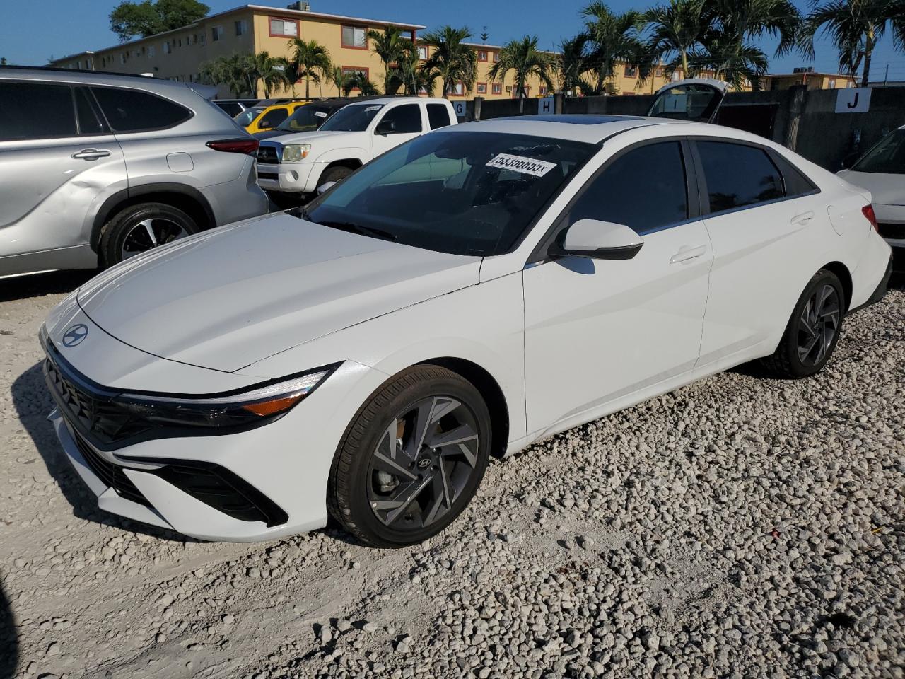 HYUNDAI ELANTRA LIMITED