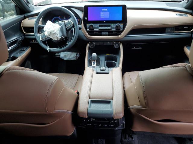 2024 TOYOTA GRAND HIGH 5TDADAB51RS002955