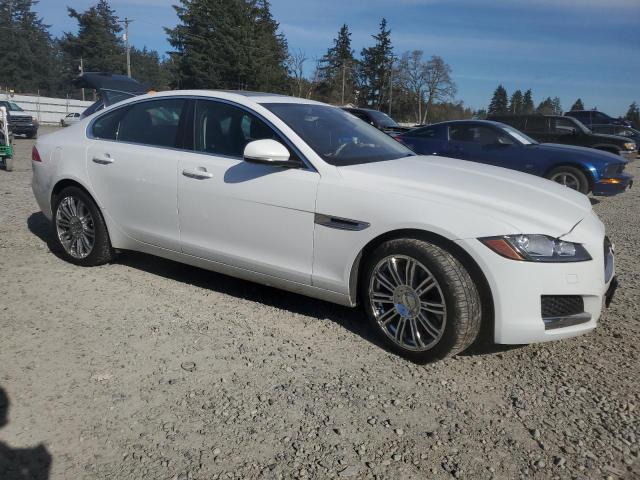 2016 JAGUAR XF PREMIUM SAJBJ4BV2GCY24002