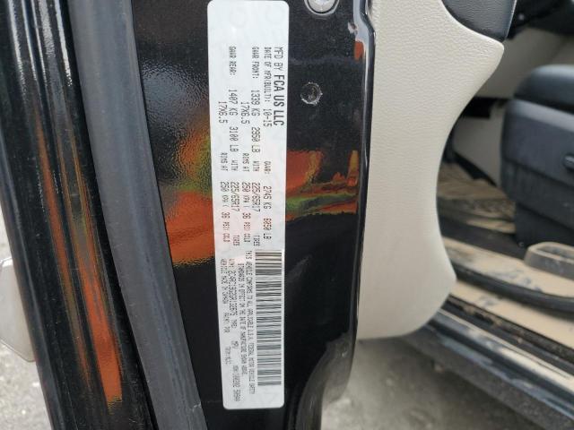2016 CHRYSLER TOWN & COU 2C4RC1BG2GR132675