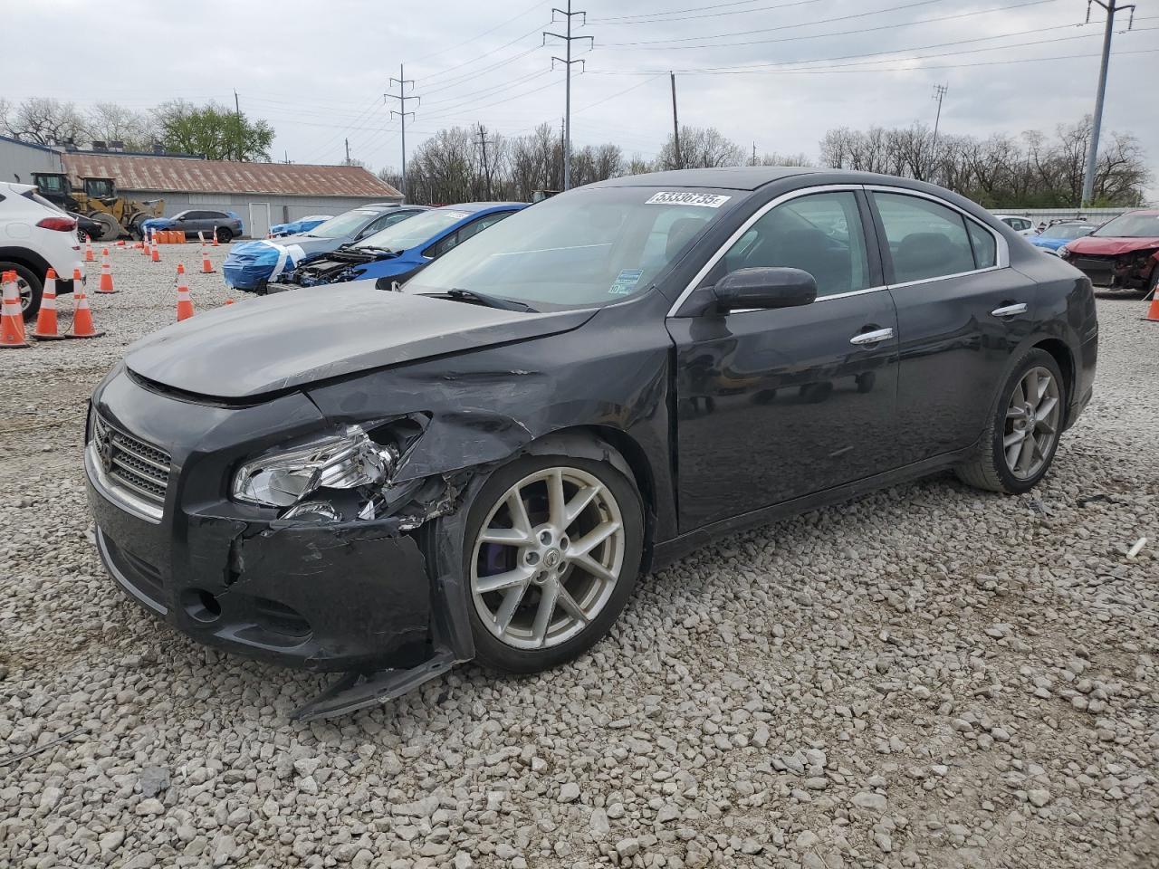 NISSAN MAXIMA S