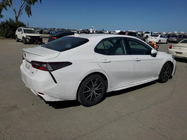 Vin: 4t1t11akxnu624951, lot: 52379195, toyota camry se 20223
