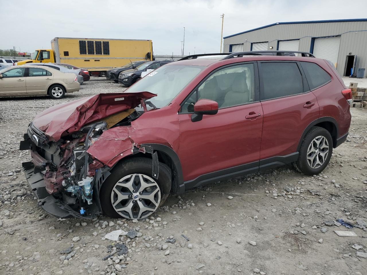 SUBARU FORESTER PREMIUM