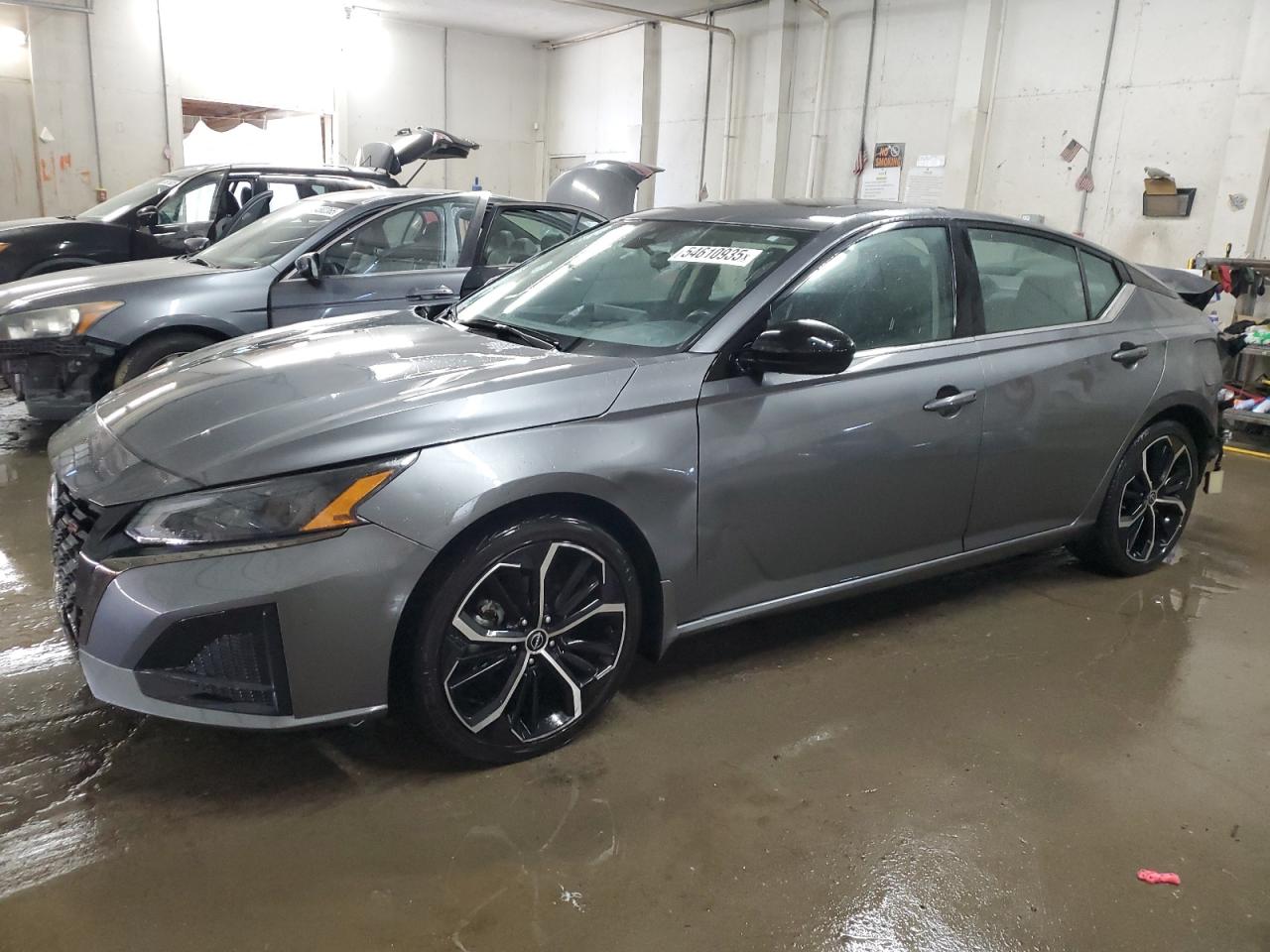 NISSAN ALTIMA SR