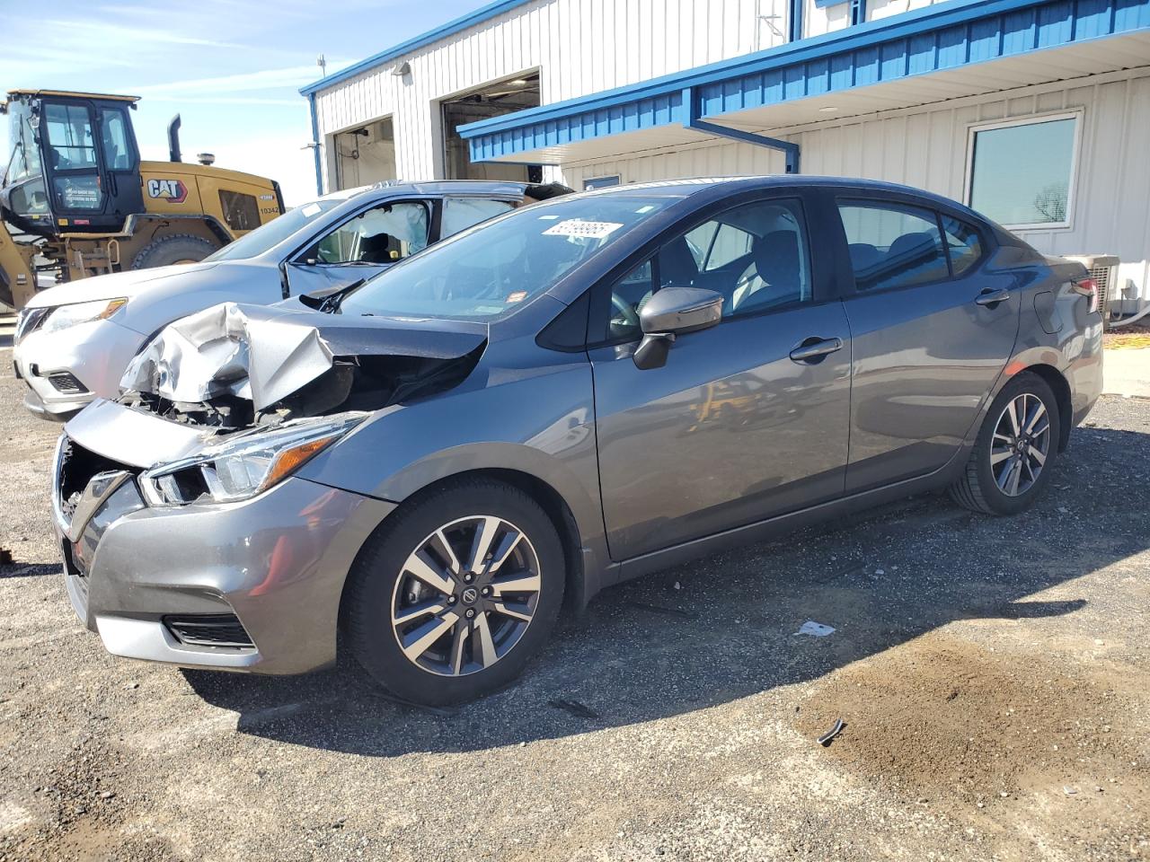 NISSAN VERSA SV
