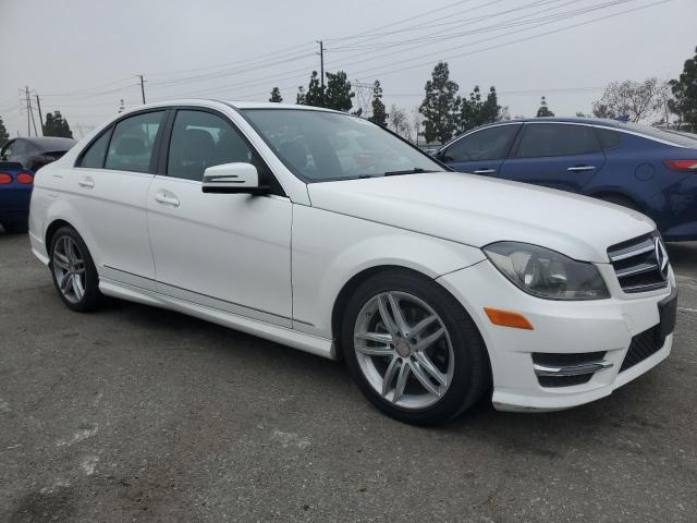 Vin: wddgf4hb0ea967029, lot: 55259455, mercedes-benz c-class 250 20144